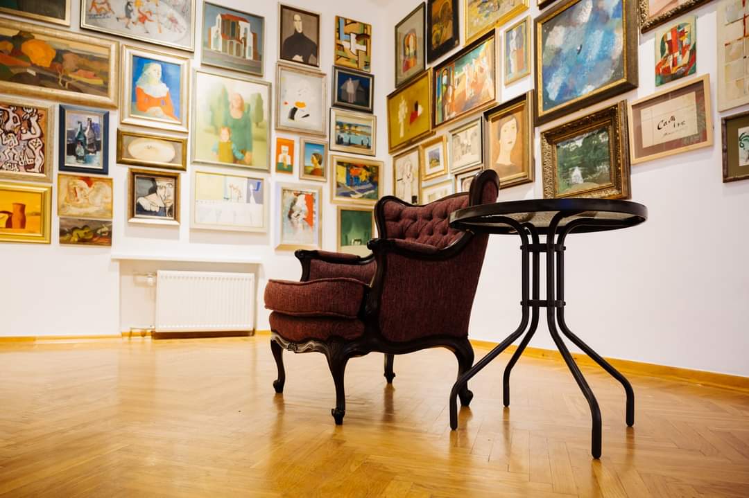 Одесситам показали картины Дали и Шагала из частных коллекций