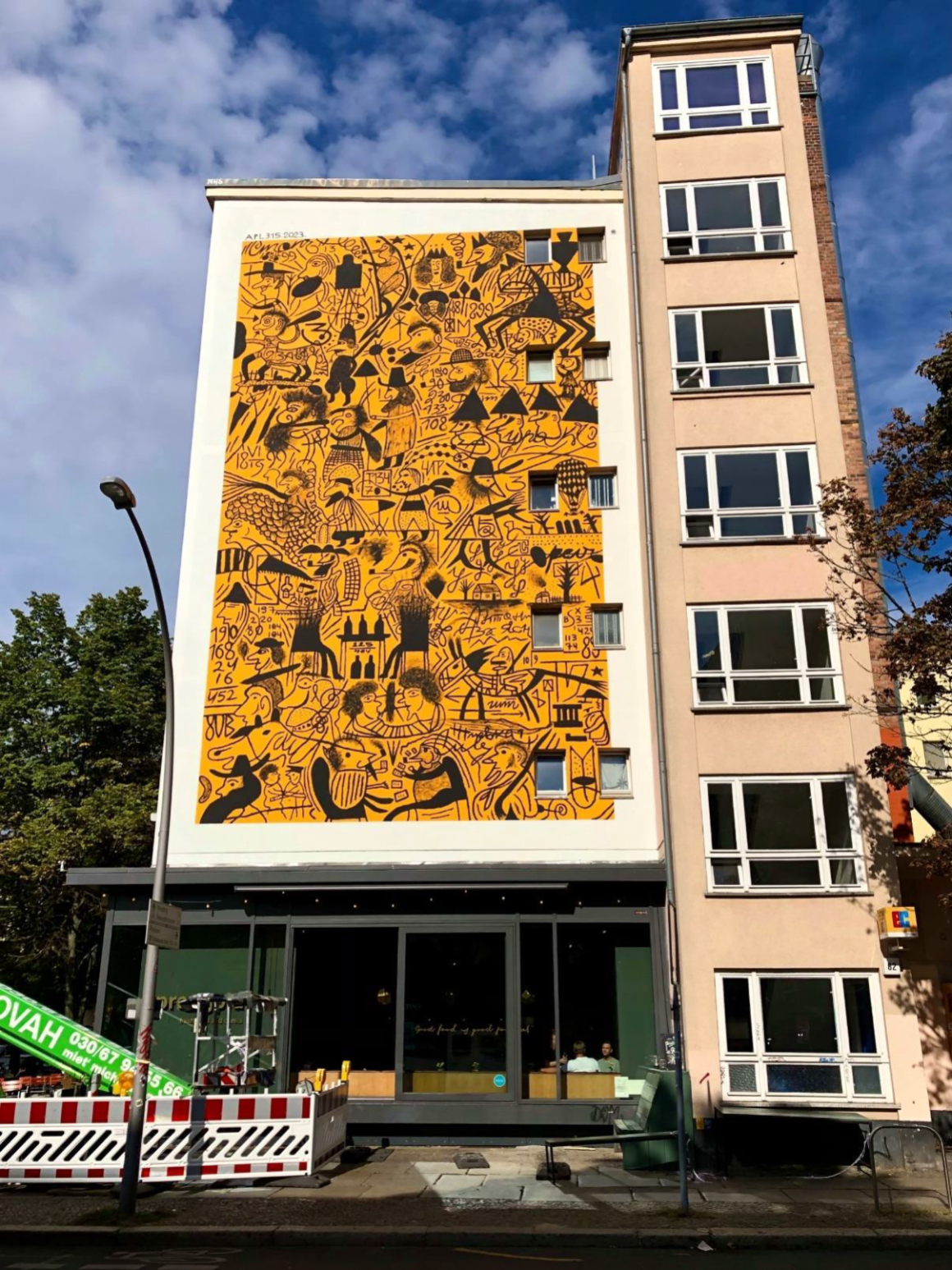 APL315: Одеський художник, який відповідає картинами