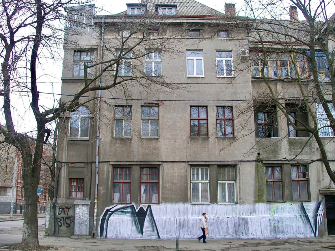 APL315: Одеський художник, який відповідає картинами