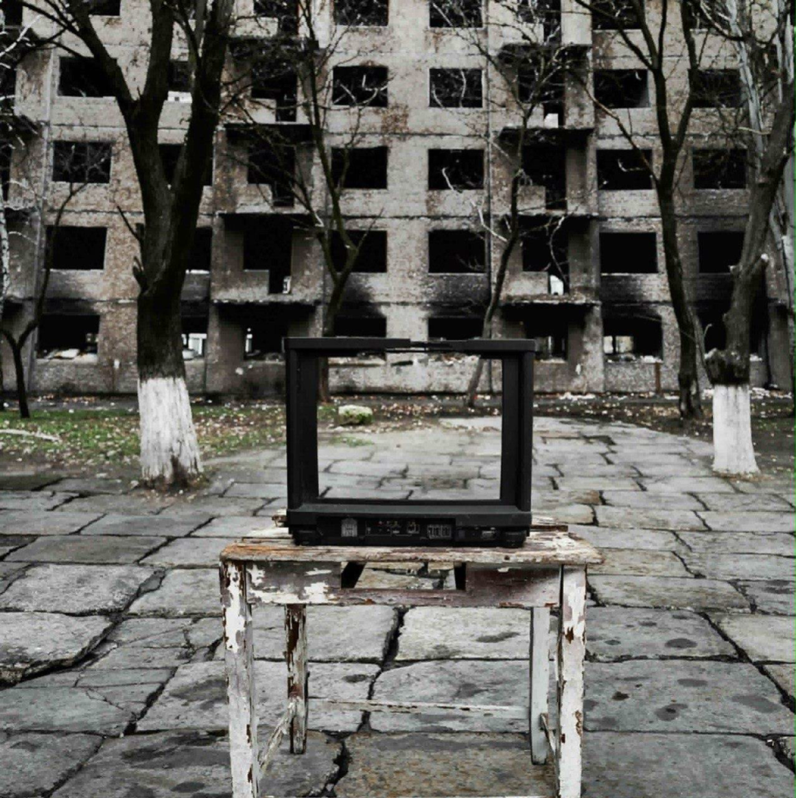 Срібло, сталь і сюрреалізм: Як війна змінила бачення відомого українського фотографа